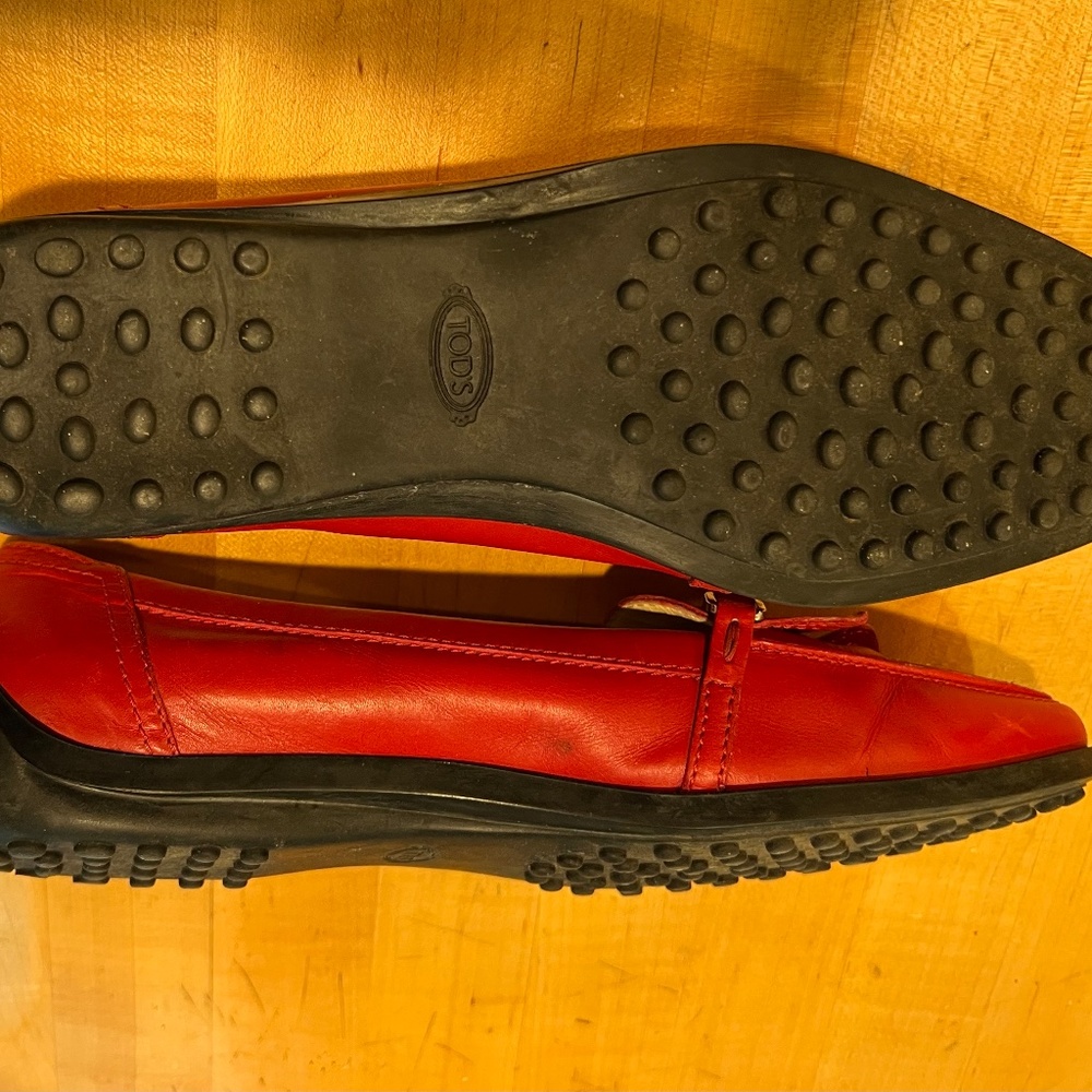 TOD'S Red Leather Loafers for Women 8.5 U.S. - Picture 6 of 8